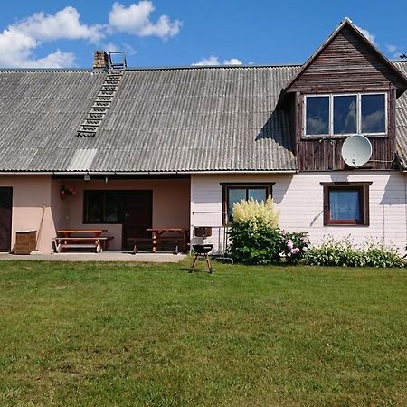 Dzivoklis Pirmie Zalmezi Appartement Jurkalne Buitenkant foto