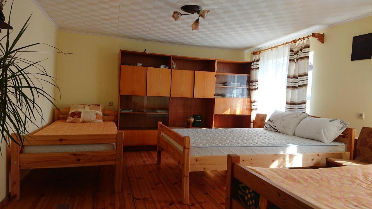 Dzivoklis Pirmie Zalmezi Appartement Jurkalne Buitenkant foto