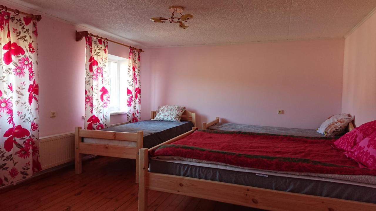 Dzivoklis Pirmie Zalmezi Appartement Jurkalne Buitenkant foto